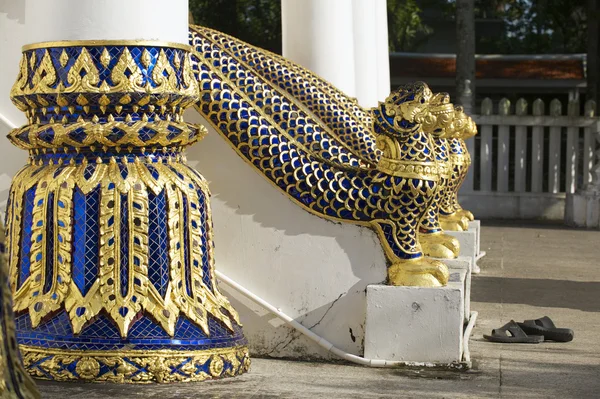 Entrada para o Phra Mahathat Vihan em Nakhon Sri Thammarat, Tailândia . — Fotografia de Stock