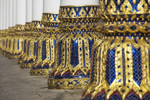 Colunas do Phra Mahathat Vihan em Nakhon Sri Thammarat, Tailândia . — Fotografia de Stock