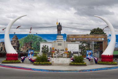 Surin şehir Phaya Surin Phakdi Si Narong Changwang Surin, Thailand içinde kurucusu anıt.