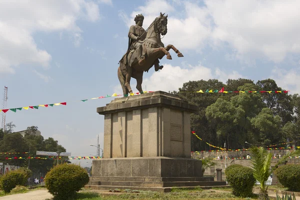 Menelik Ii ryttarstaty i Addis Abeba, Etiopien. — Stockfoto