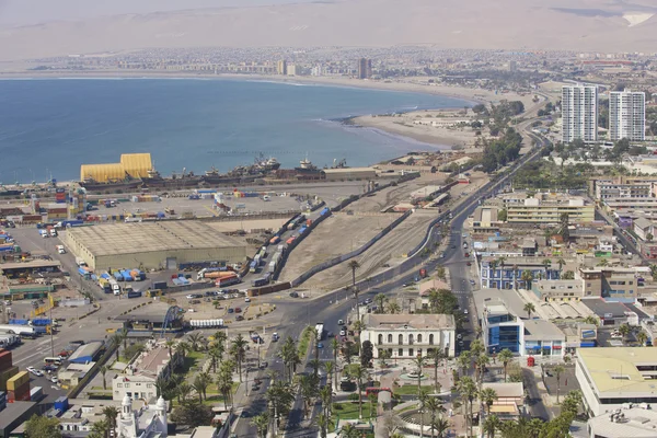 Arica, Chile El Morro Tepesi'nden Arica şehir ve bağlantı noktası için havadan görünümü. — Stok fotoğraf