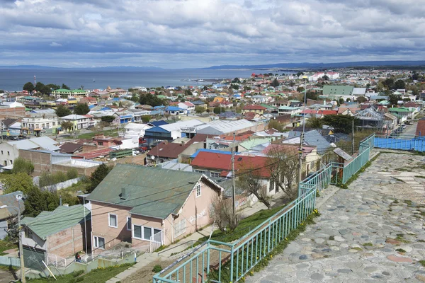 Punta Arenas ve Magellan Boğazı, Punta Arenas, Şili görünümünü. — Stok fotoğraf