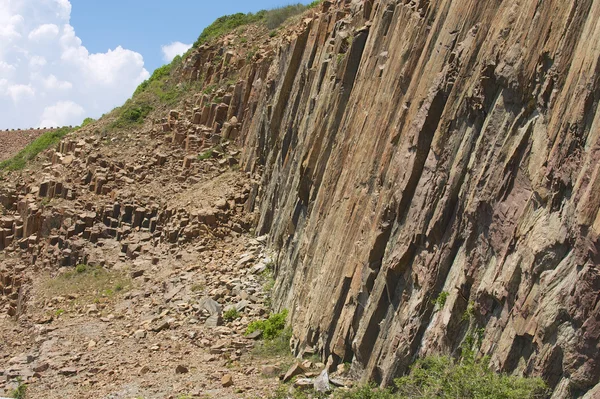 Hexagonal columns of volcanic origin at the Hong Kong Global Geopark in Hong Kong, China. — Stock Photo, Image