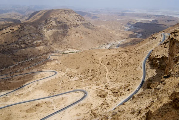 Kręte górskie drogi Al Mukalla Aden w Jemenie. — Zdjęcie stockowe