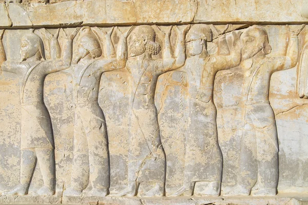 Bajorrelieve en las ruinas de Persépolis en Shiraz, Irán . —  Fotos de Stock