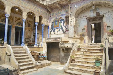 Dış duvar başındaki haveli Mandawa, Hindistan.