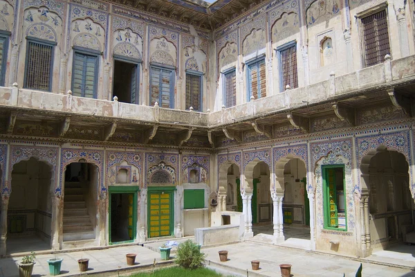 Exterior of the haveli in Mandawa, India. — Stock Photo, Image
