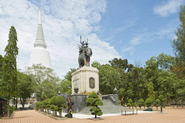 Exterior of the Don Chedi monument in Suphan Buri, Thailand.