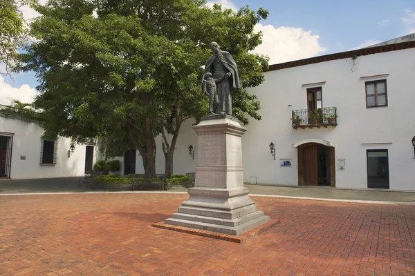 Don Francisco Billini Santo Domingo, Dominik Cumhuriyeti için anıt dış. — Stok fotoğraf