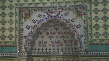 Dakka, Bangladeş'te ünlü yıldız Camii'nin iç.