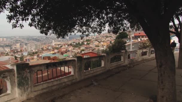 View to the city of Valparaiso from the hill in Valparaiso, Chile. — Stock Video