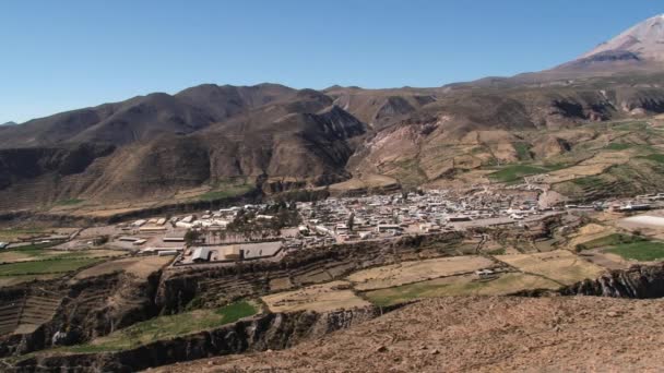 Putre, Şili küçük kasaba görüntülemek. — Stok video