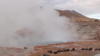 El Tatio Şofben ünlü El Tatio Şofben Vadisi, Şili kaynar.
