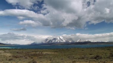 Güzel sahne Torres del Paine Milli Parkı, Patagonia, Şili.