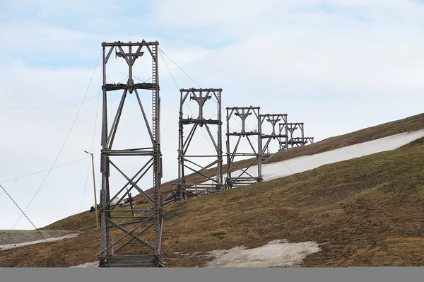 View to the abandoned arctic coal mine equipment in Longyearbyen, Norway. — Stock Photo, Image