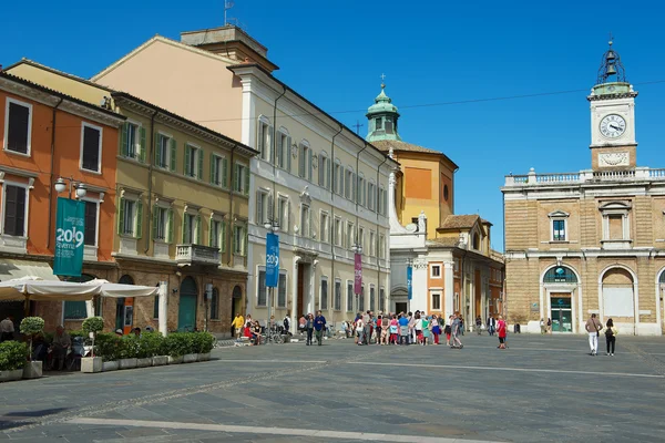 Turistler yürüyüş kare Ravenna, İtalya. — Stok fotoğraf