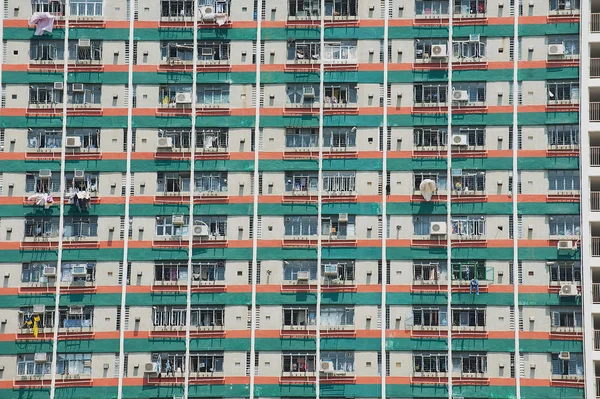 Met het oog op het flatgebouw in Hong Kong, China. — Stockfoto