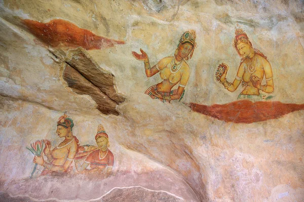 Exterior de las pinturas en la roca Sigiriya en Sigiriya, Sri Lanka . — Foto de Stock