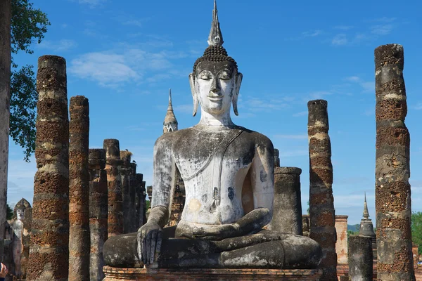 Exterior of the Buddha statue at Wat Mahathat in Sukhothai Historical park, Sukhothai, Thailand. — Zdjęcie stockowe