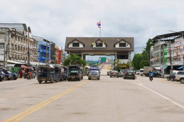 Mae Sot, Tayland'da terminal Tayland-Myanmar kenarlık dış.