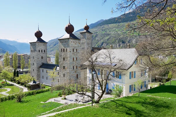 Vue sur le palais Stockalper à Brig (Brig-Glis), Suisse . — Photo