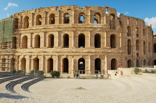 Exterior of the El Djem amphitheater in El Djem, Tunisia. — Stock fotografie