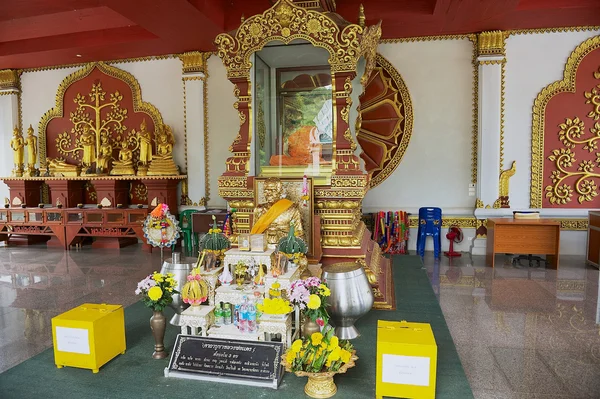 Exterior of the temple hall at the Wat Khunaram temple in Koh Samui, Thailand. — Φωτογραφία Αρχείου