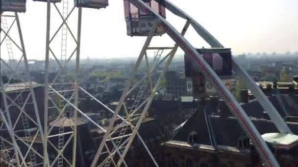 Vista di Amsterdam da una grande altezza. Attrazione nel centro della città . — Video Stock