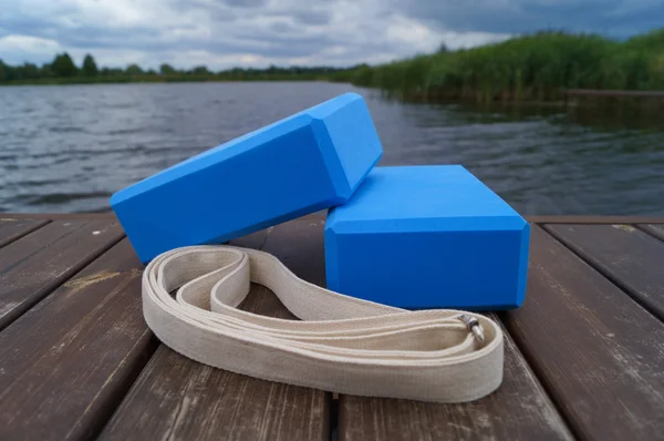 Yoga blocks and strap. — Stock Photo, Image