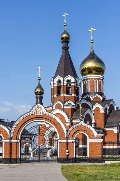 Die orthodoxe Kirche des Propheten Elija in der Stadt Kargat, — Stockfoto