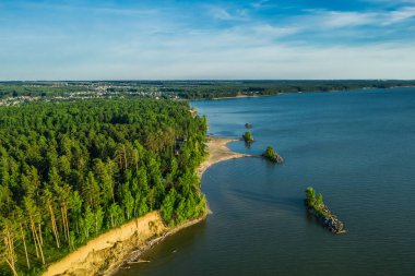 Kuş bakışı bakış açısından Ob Sea. Berdsk şehri, Novosibirsk bölgesi, Batı Sibirya Rusya