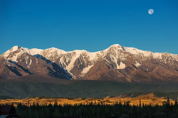 Reggeli Kilátás Hegy Észak Chui Gerinc Hófödte Csúcsok Hold Altai — Stock Fotó