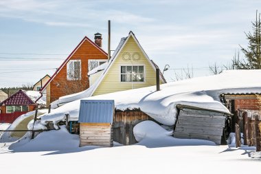 Tarafından kar getirdi kırsal yapıların