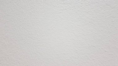 Beton alçı duvar Açık kahverengiye boyanmış Odayı daha parlak gösteriyor