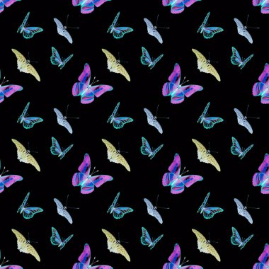 Kusursuz desen, siyah arka planda kelebeklerin yansıması.