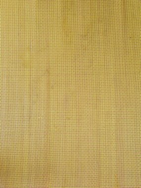 Sarı hasırlar Sedge bitkisinden yapılır ve sarı boya ile boyanır..