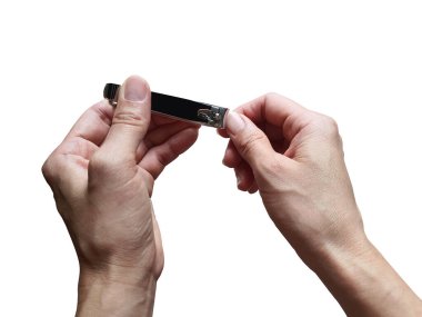 Tırnak kesme resmi. Beyaz arka plandaki temizliği hallet..