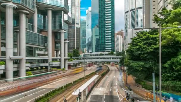 Hong Kong verkeer timelapse in de buurt van lipo toren in de centrale wijk van Hong Kong. — Stockvideo