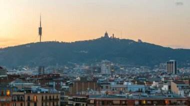 Barselona şehir panoramik genel bakış gün gece timelapse tibidabo Dağı ile için