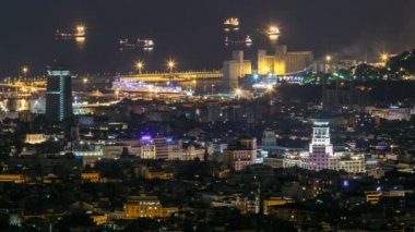 Bunkers Carmel Gelen Barselona timelapse, Akdeniz ve Barselona limanı görünümü. Catalonia, İspanya.