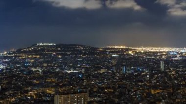 Barcelona timelapse, Akdeniz, sığınaklar Carmel montjuic dağ manzarası. Catalonia, İspanya.