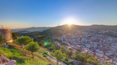 güzel gün batımı timelapse üzerinde tibidabo Barcelona, İspanya