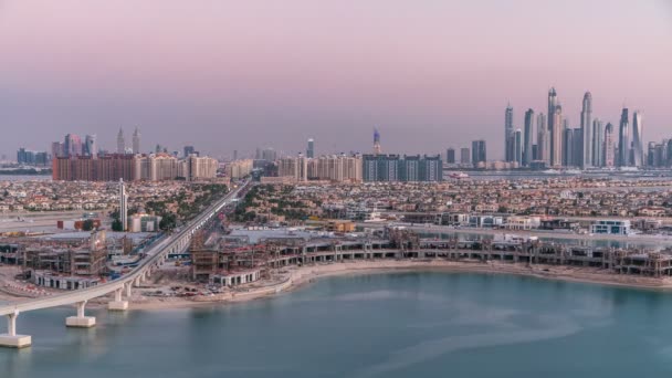 Jumeirah Palm Island városkép éjjel-nappal időbeosztás Dubajban, Egyesült Arab Emírségek. — Stock videók