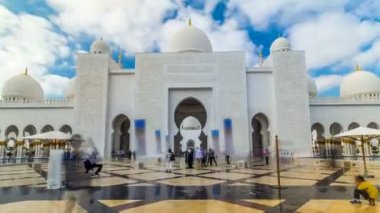 Şeyh Zayed Büyük Cami zaman atlaması Abu Dabi 'de - Birleşik Arap Emirlikleri' nin başkenti.