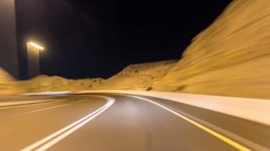 Virajlı yolda Jebel Hafeet yol timelapse hyperlapse, Al Ain, Birleşik Arap Emirlikleri