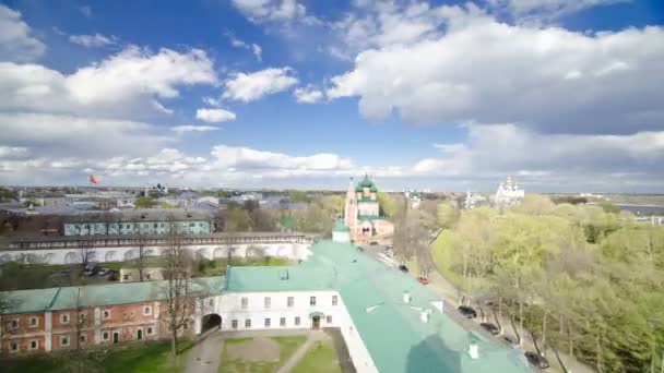 Spaso-Preobrazhensky Manastırı çan kulesinden Yaroslavl şehir timelapse Panoraması — Stok video