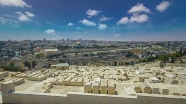 Zeytin Dağı'ndan Kaya Kubbesi ile Kudüs timelapse hiperlapse panoramik görünümü.