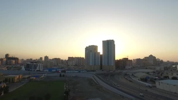 Cityscape de Ajman com edifícios modernos vista aérea superior — Vídeo de Stock