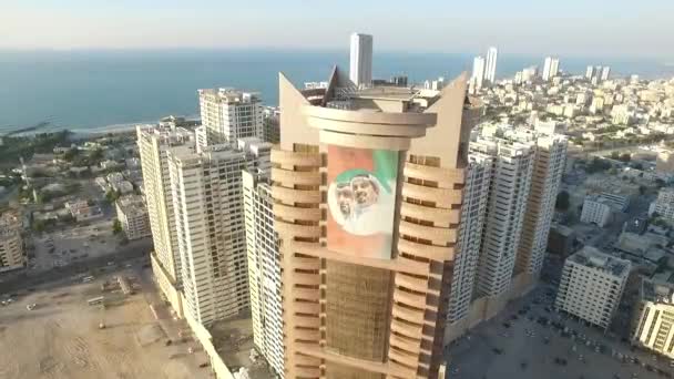 Stadsbilden i Ajman med moderna byggnader topp Flygfoto — Stockvideo