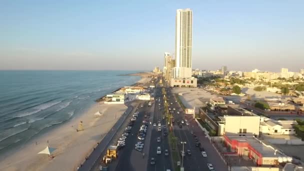 Cityscape de Ajman com edifícios modernos vista aérea superior — Vídeo de Stock